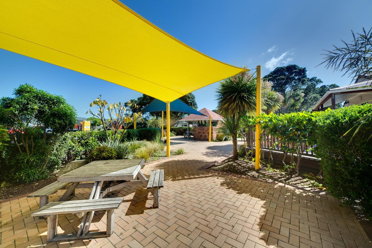 Wellington Top 10 Holiday Park Лоуър Хът Екстериор снимка