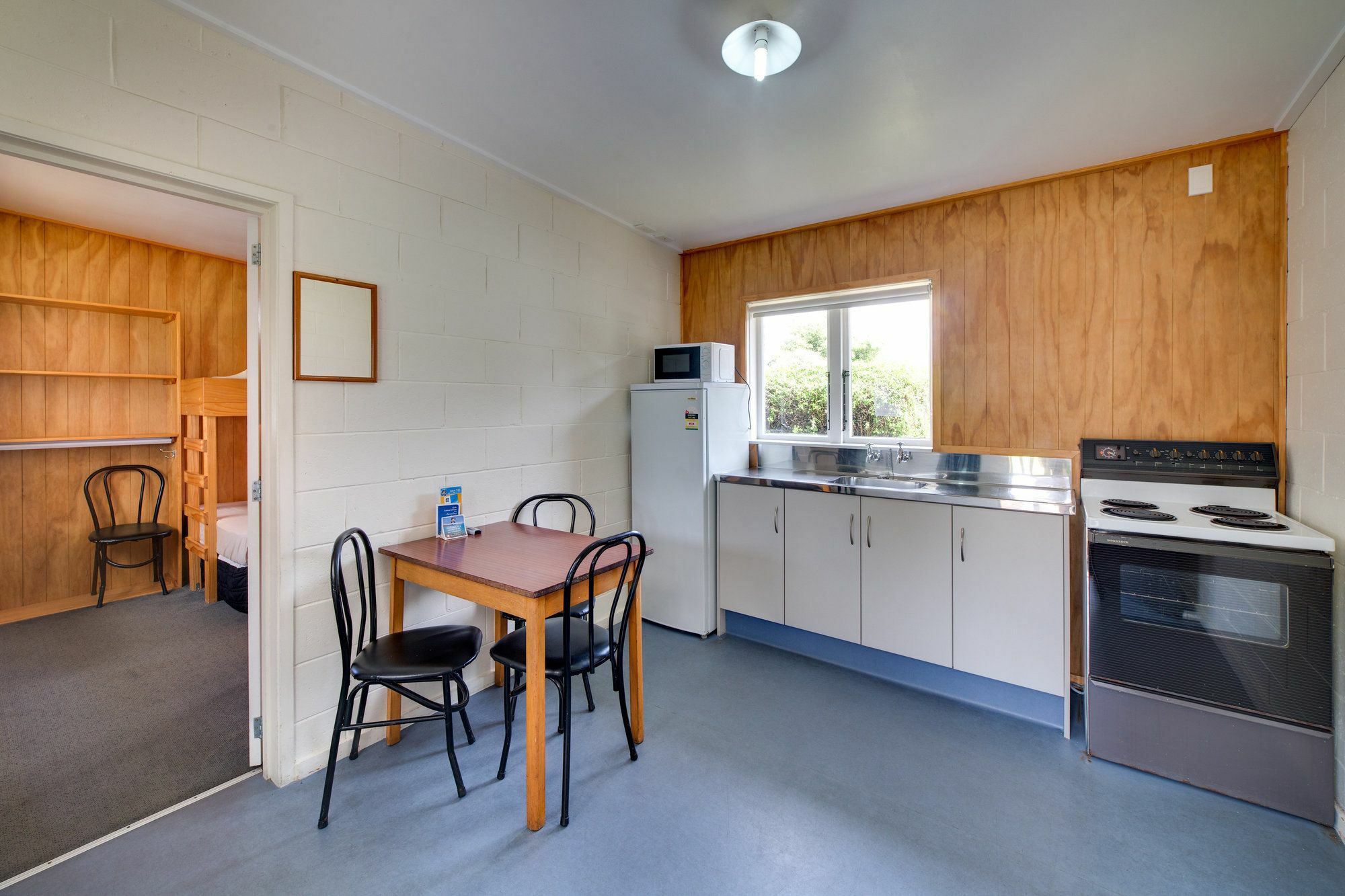 Wellington Top 10 Holiday Park Лоуър Хът Екстериор снимка