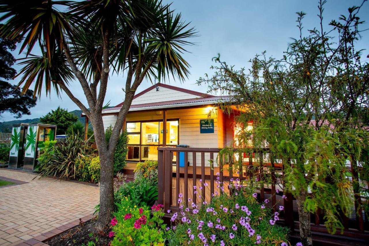 Wellington Top 10 Holiday Park Лоуър Хът Екстериор снимка